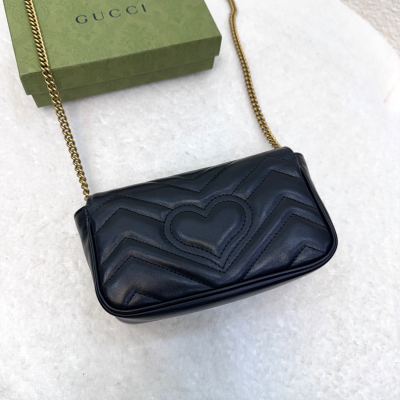 古馳馬夢GUCCI黑色絎縫牛皮GG Marmont mini斜背鏈帶包476433-7