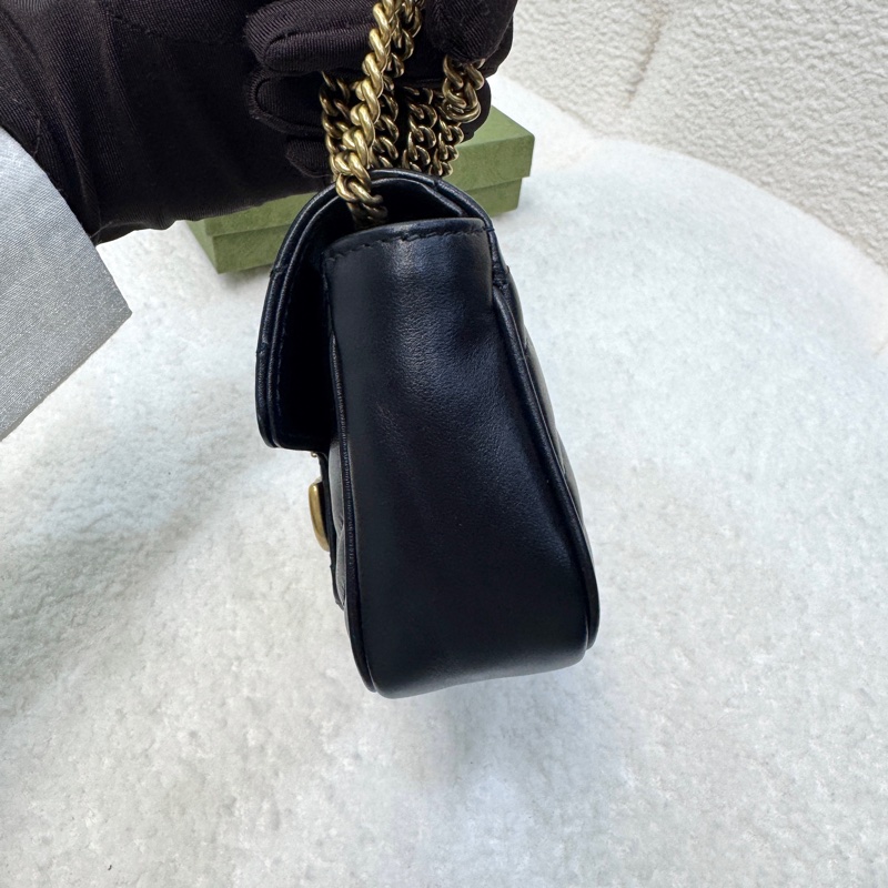 古馳馬夢GUCCI黑色絎縫牛皮GG Marmont mini斜背鏈帶包476433-8