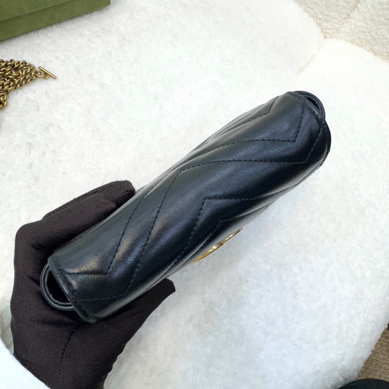 古馳馬夢GUCCI黑色絎縫牛皮GG Marmont mini斜背鏈帶包476433-11