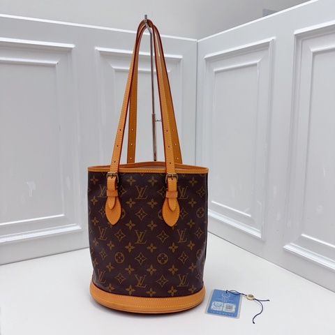 96新LV路易威登 中古LV小水桶包