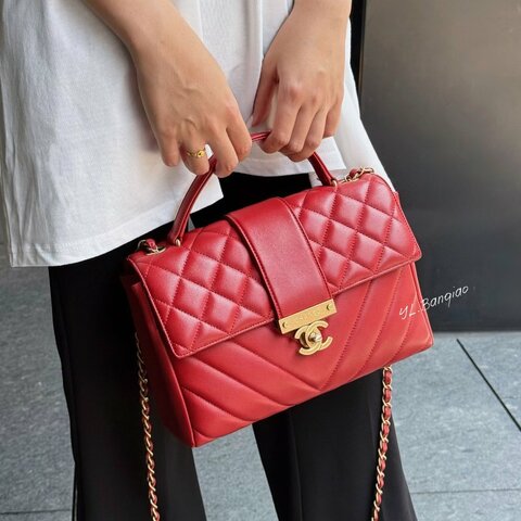 s5550-Chanel 紅色小牛皮菱格拚V紋下蓋手提包AS0711