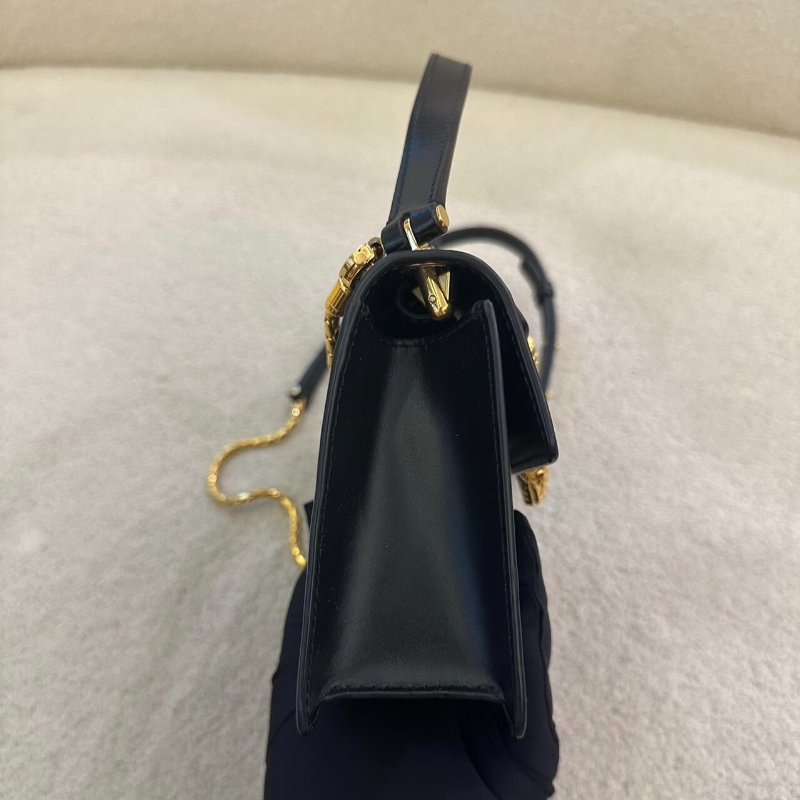 Alexander Wang x Bvlgari 聯名款 黑色蛇頭包 小號 19×6.5×13cm 99新配件塵袋-1