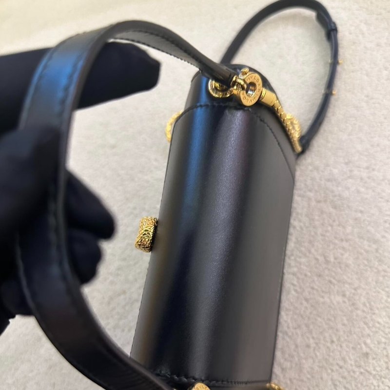Alexander Wang x Bvlgari 聯名款 黑色蛇頭包 小號 19×6.5×13cm 99新配件塵袋-3