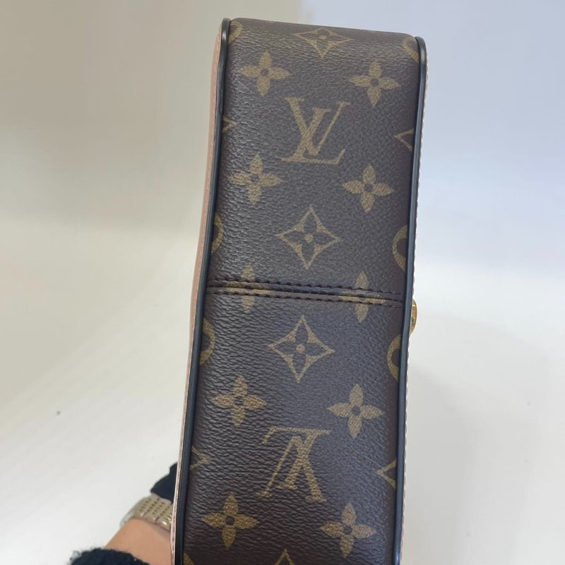 LV 粉紅色Cherrywoo系列 漆皮肩背包21×17×8cm 98新配件塵袋-4