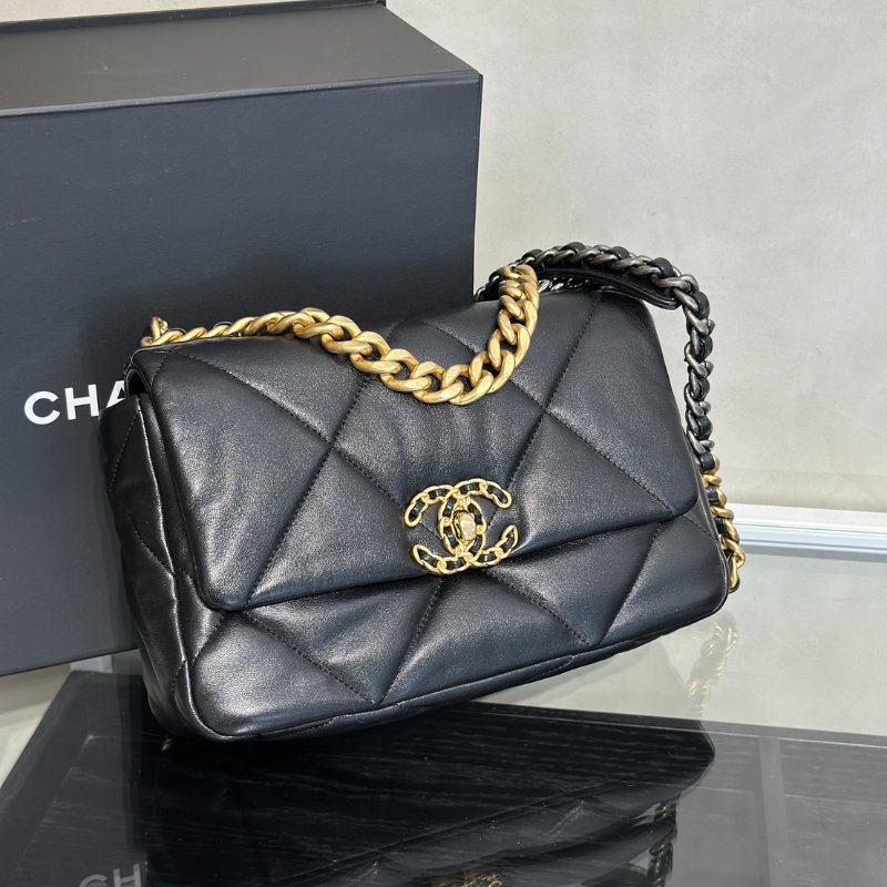 CHANEL 19 Bag 菱格紋羊皮手提肩背包 26 - 黑金-2