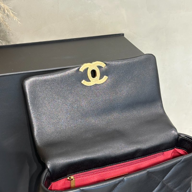 CHANEL 19 Bag 菱格紋羊皮手提肩背包 26 - 黑金-7