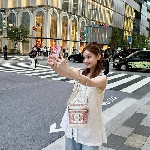 CHANEL 粉色毛呢拼色編織 金扣 手提肩背斜背水桶包 16*14  98新配件塵袋