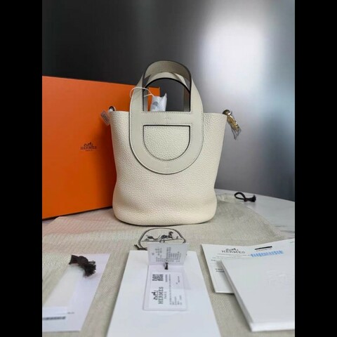 Hermes In the Loop 18
奶油白金扣