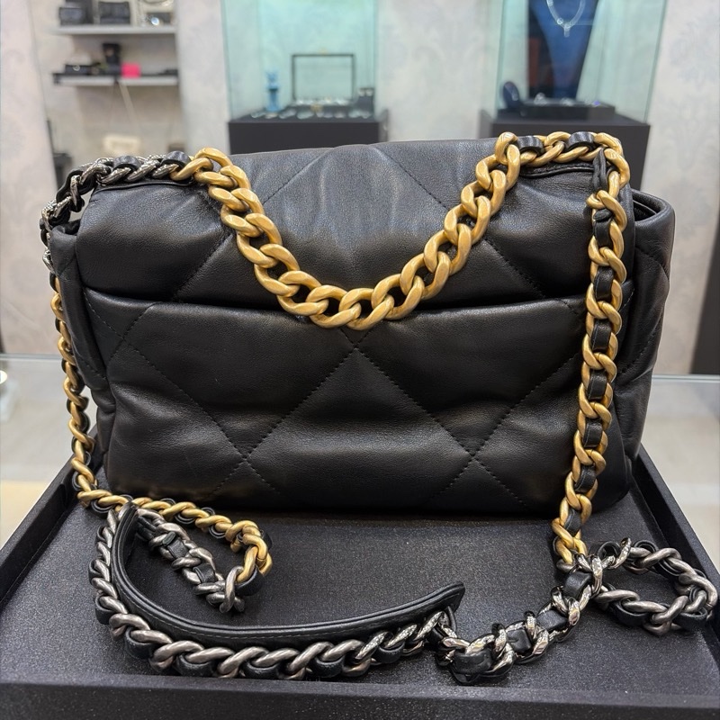 CHANEL 19 Bag 口蓋包-5