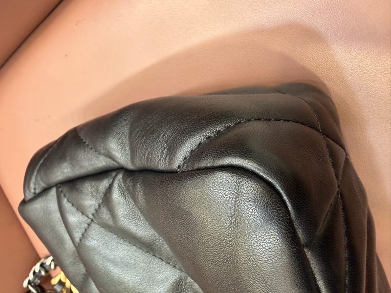 CHANEL 19 Bag 口蓋包-9