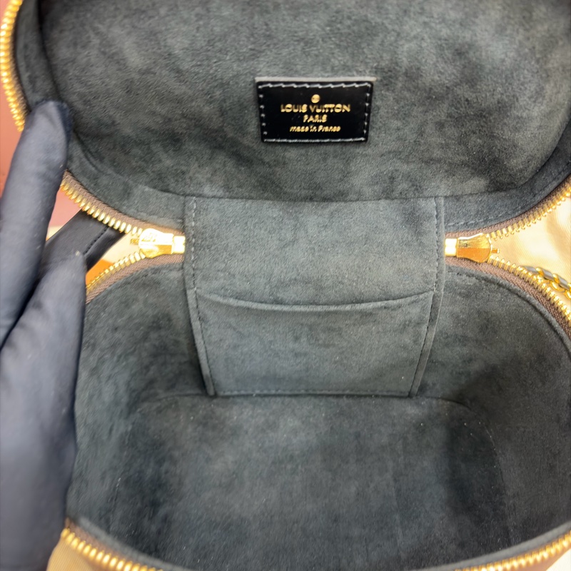Louis Vuitton PM 化妝包-16