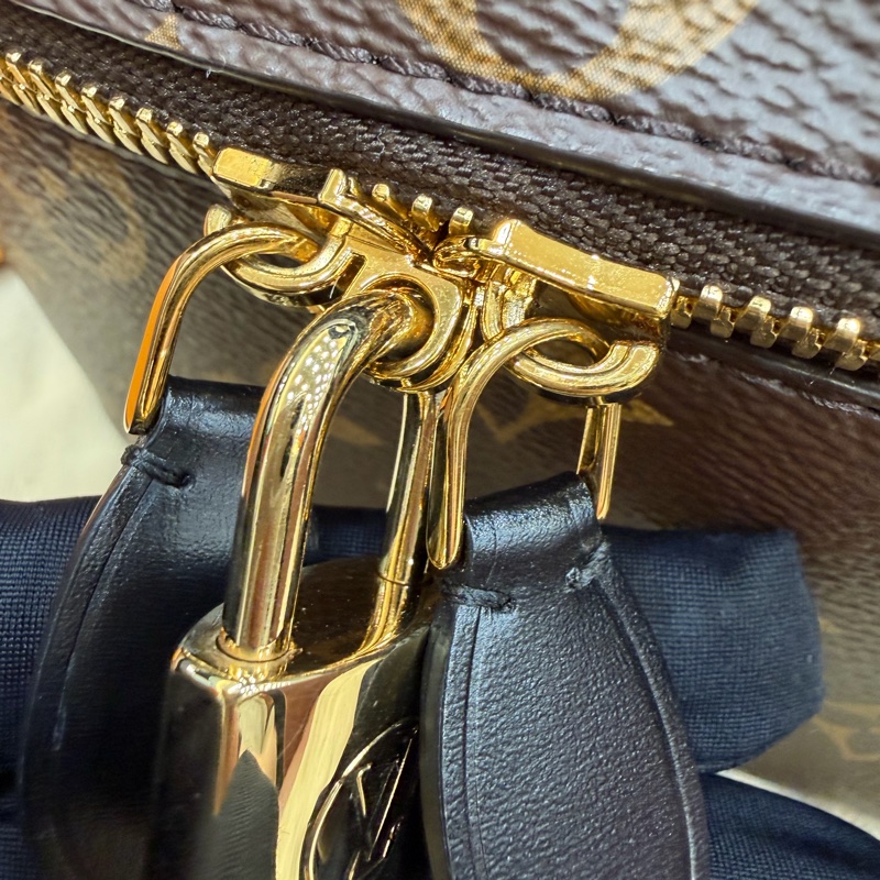 Louis Vuitton PM 化妝包-17
