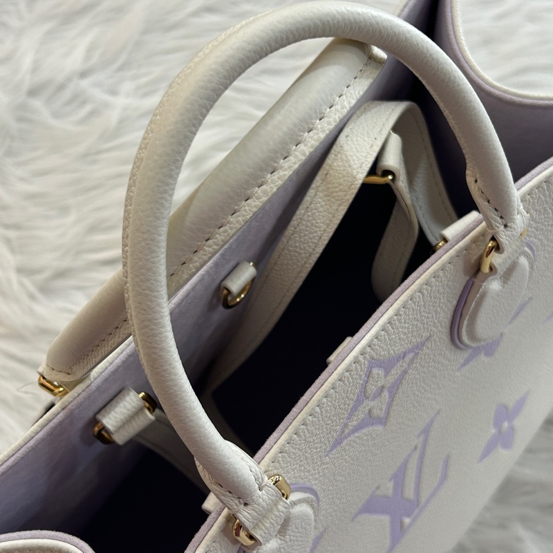 LV on the go MM 兩用包-7
