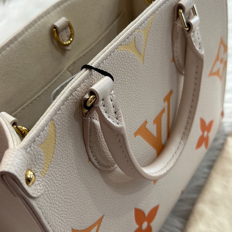 LV on the go mm 漸層款 兩用包-2
