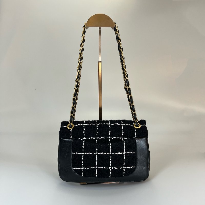 CHANEL CF季節款毛呢格紋側肩包 AS4459/晶片款-1