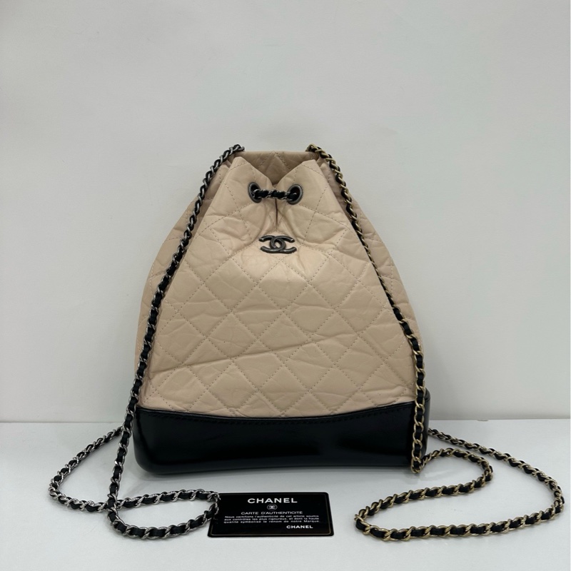 Chanel 香奈兒 奶茶色 流浪背包 尺寸22x25cm 25開-0