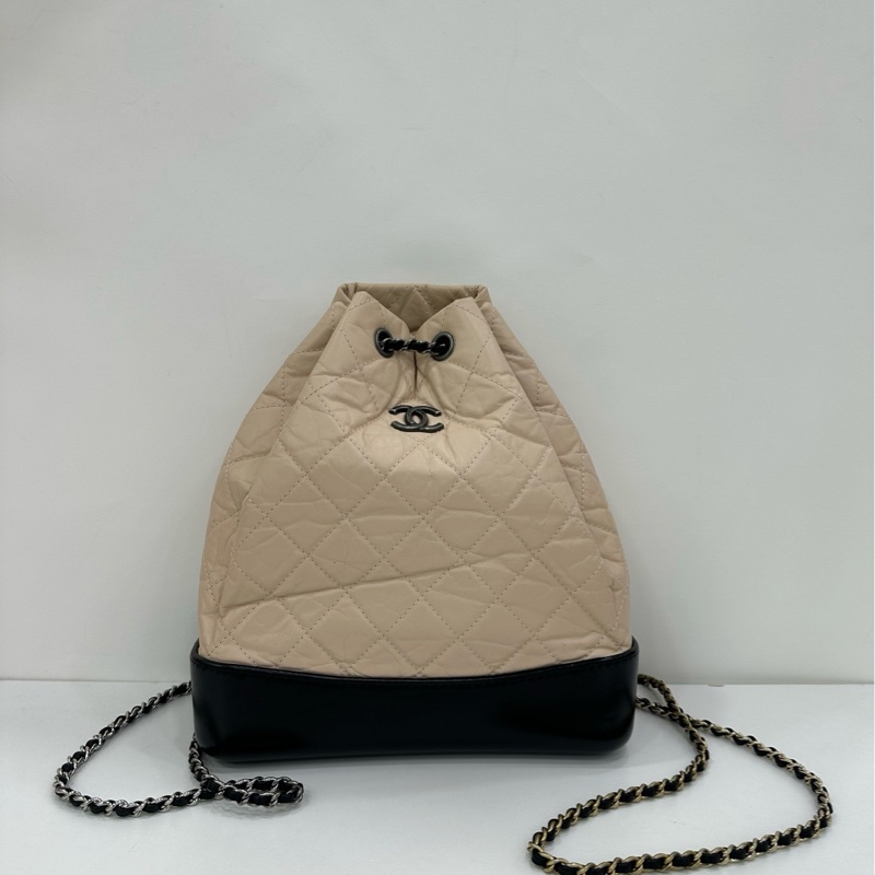 Chanel 香奈兒 奶茶色 流浪背包 尺寸22x25cm 25開-1