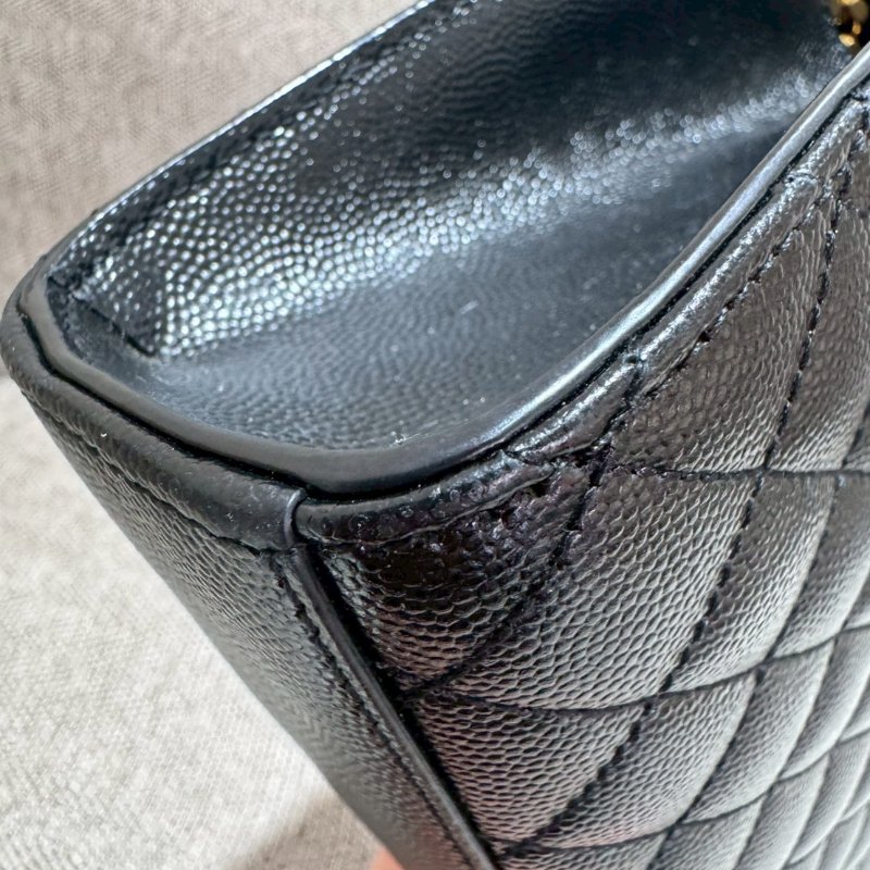 YSL 經典款黑荔枝皮金扣中號信封包-7