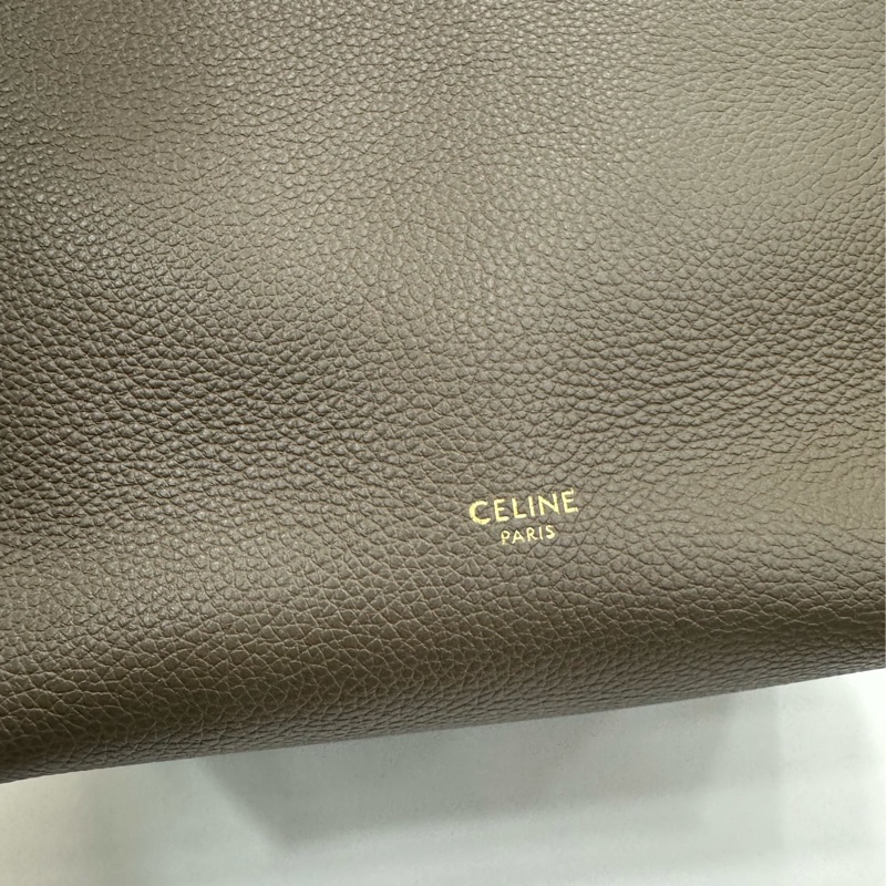 CELINE賽琳Sangle水桶包,大象灰牛皮,經典款,尺寸18*24*12cm,肩帶寬,容量大,單肩斜挎都可以-7