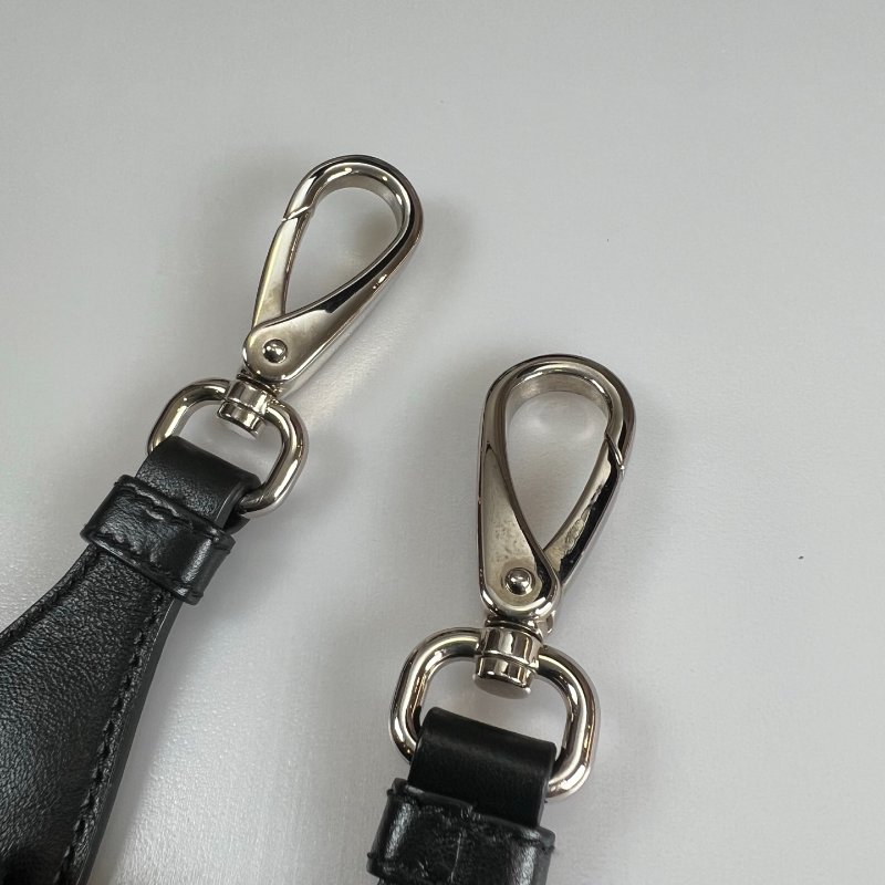 PRADA 深藍二合一絨毛包-13