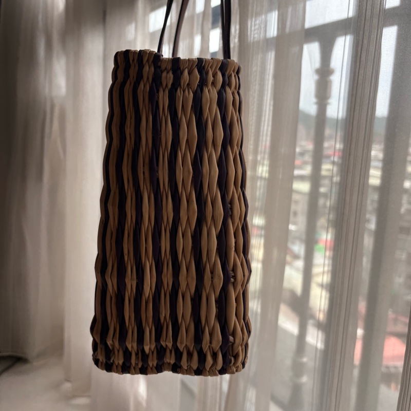 LOEWE條紋草編托特包-5
