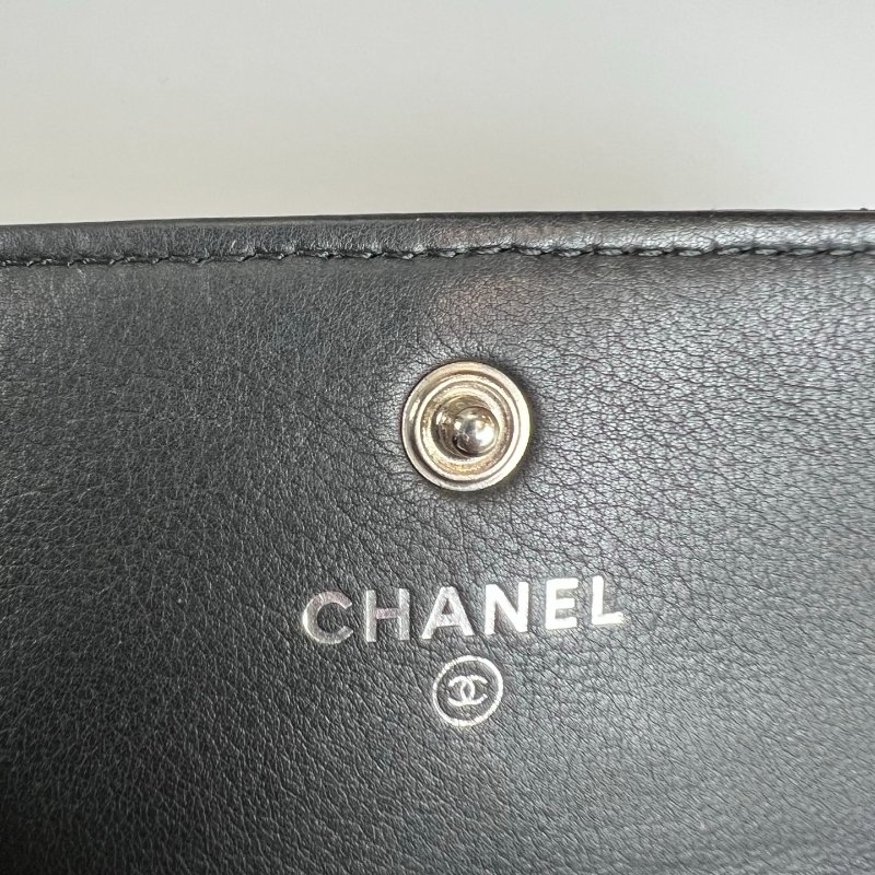 CHANEL BOY V字紋二合一WOC包 A80546/保卡款21開-14