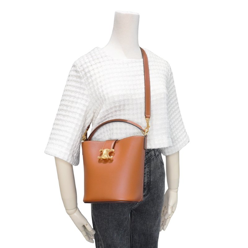 Celine 展示品 Louise 牛皮金釦凱旋門兩用水桶包-小(棕)-4