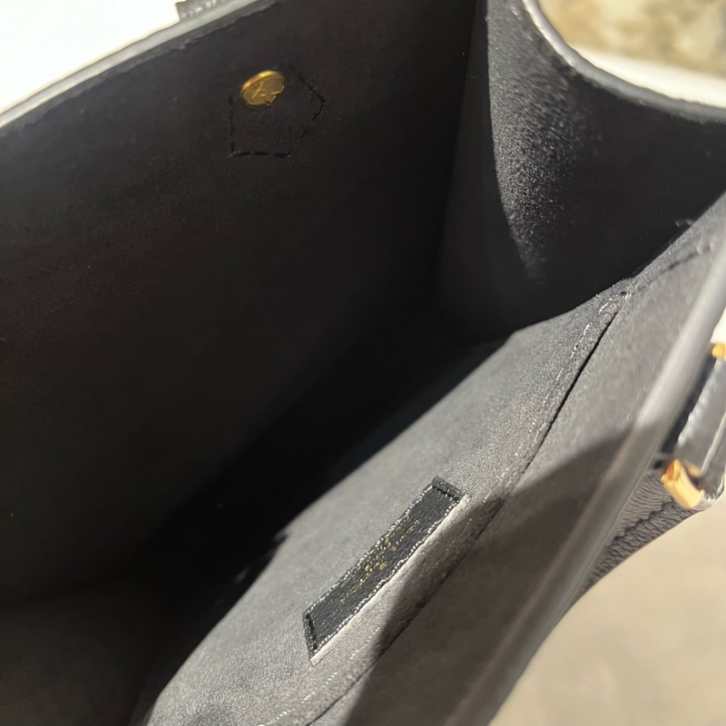 Louis Vuitton 黑拼奶油色牛皮 Petit Sac Plat琴譜包-7