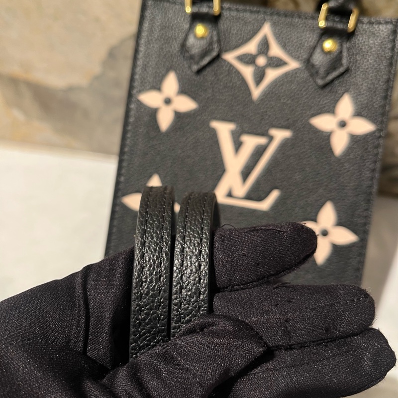 Louis Vuitton 黑拼奶油色牛皮 Petit Sac Plat琴譜包-8