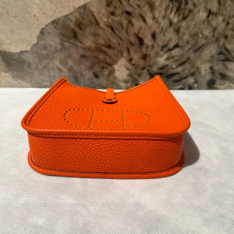 Hermes 橘色牛皮金扣Mini Eyelyne-4