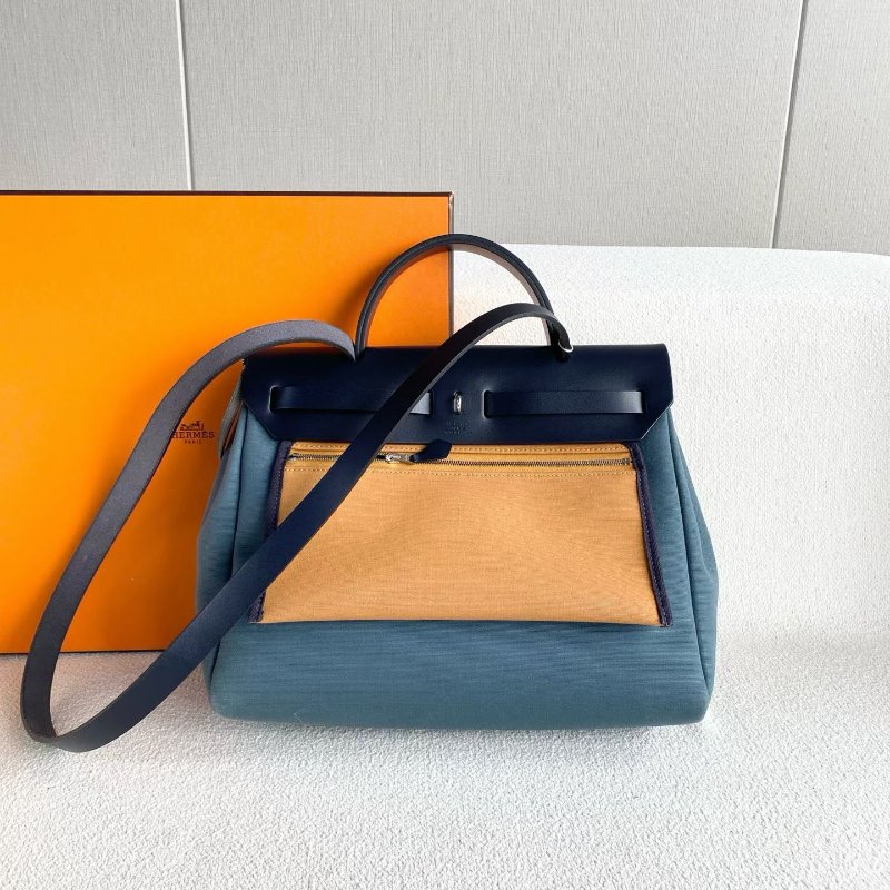 ️Hermes Herbag31 藍黑棕三拼色 銀扣 帆布拼皮 31*25*10 99新配件鑰匙*2 塵袋 盒-7
