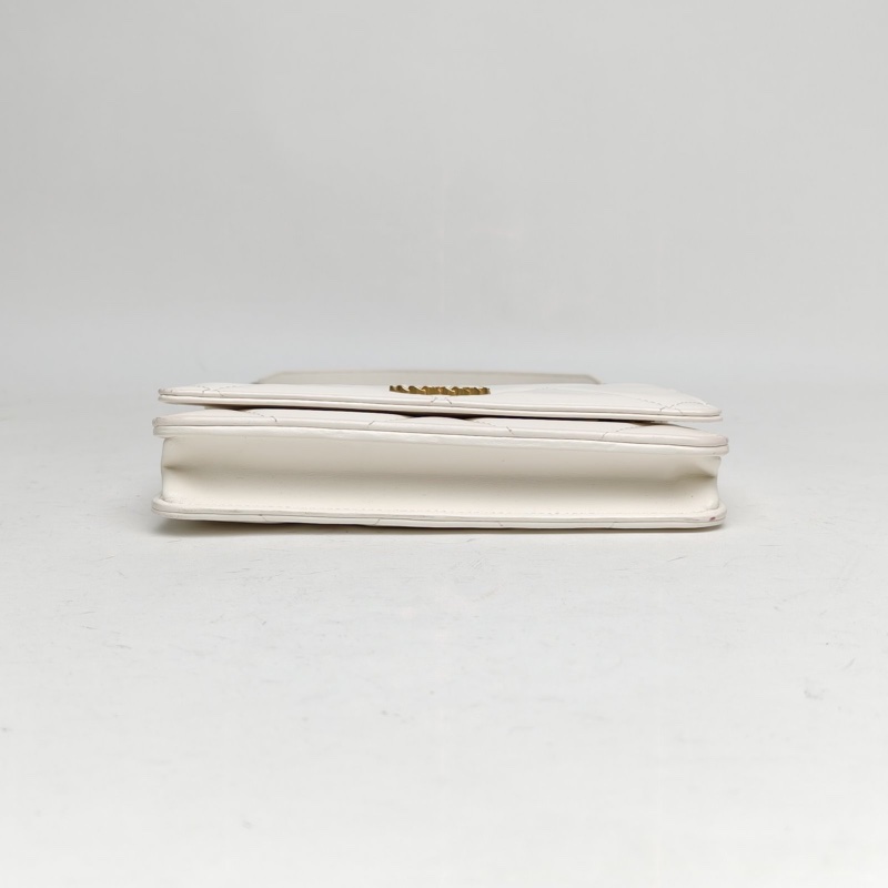CHANEL 19BAG吸扣WOC19白色羊皮晶片金銀扣肩背包-3