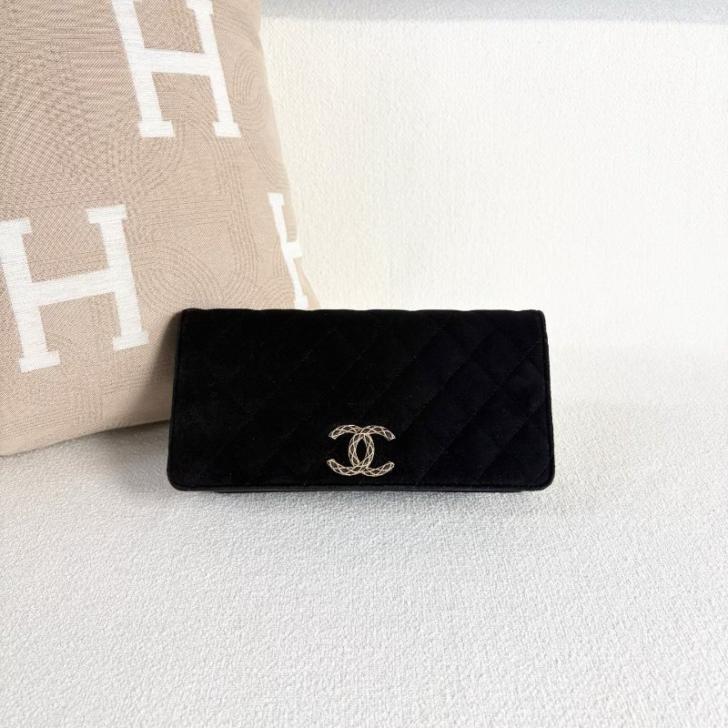 Chanel 黑金菱格紋絲絨腋下包 22*11*6 98新配件塵袋-3