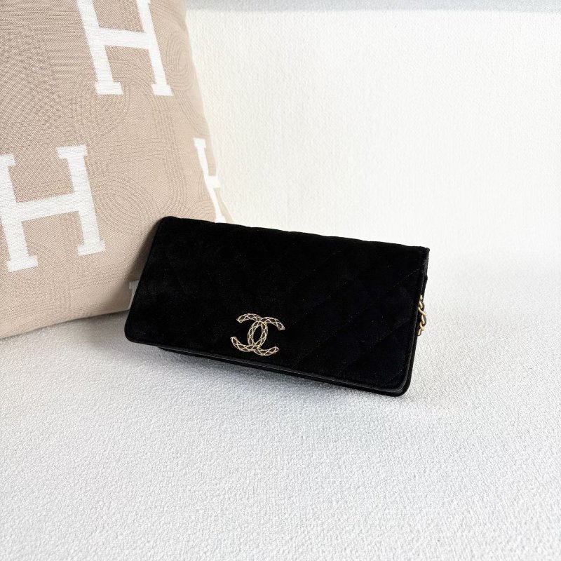 Chanel 黑金菱格紋絲絨腋下包 22*11*6 98新配件塵袋-4