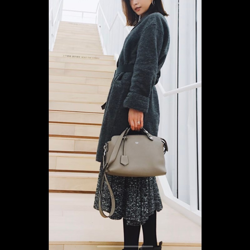 Fendi By The Way
中號手袋,棕色小牛皮-3