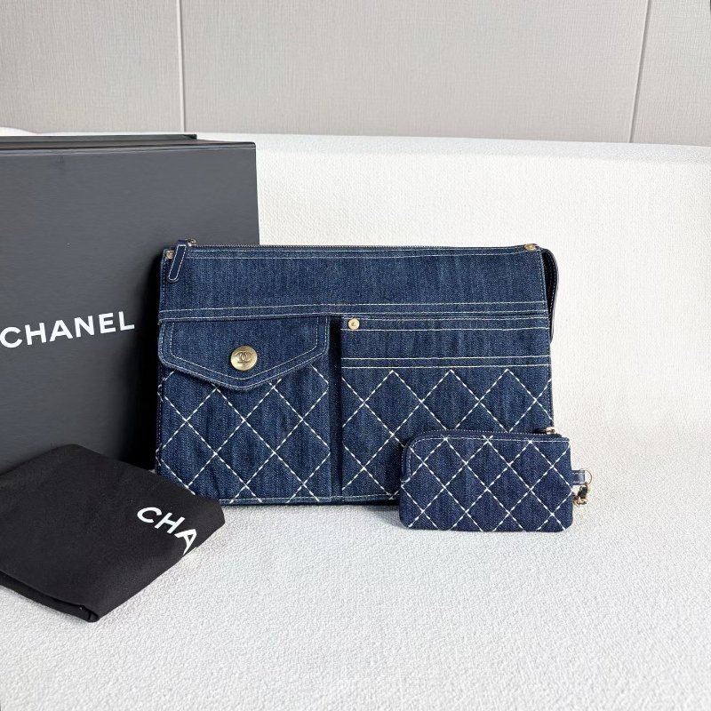 Chanel 丹寧二合一手拿包 深藍色 金扣 牛仔布 30*20*5 99新配件塵袋 子袋-0