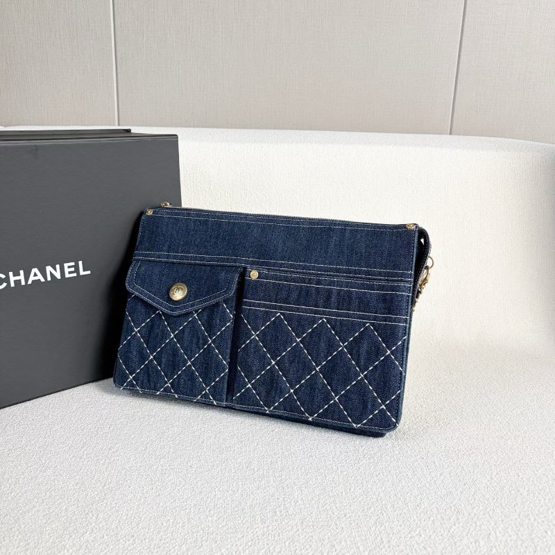 Chanel 丹寧二合一手拿包 深藍色 金扣 牛仔布 30*20*5 99新配件塵袋 子袋-2