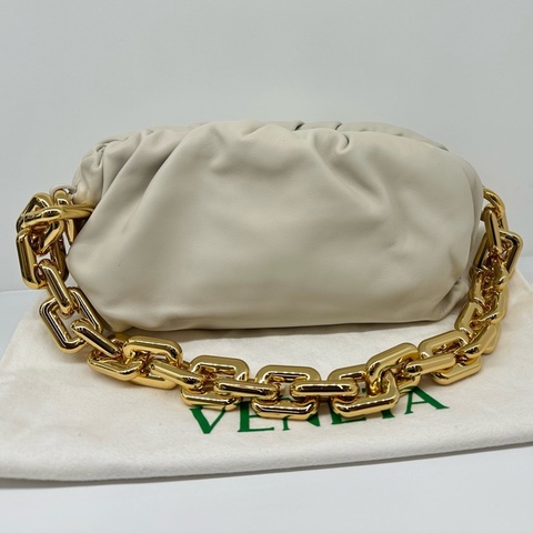 BV葆蝶家/Bottega Veneta  白色 大金鍊條 雲朵包 單肩腋下包