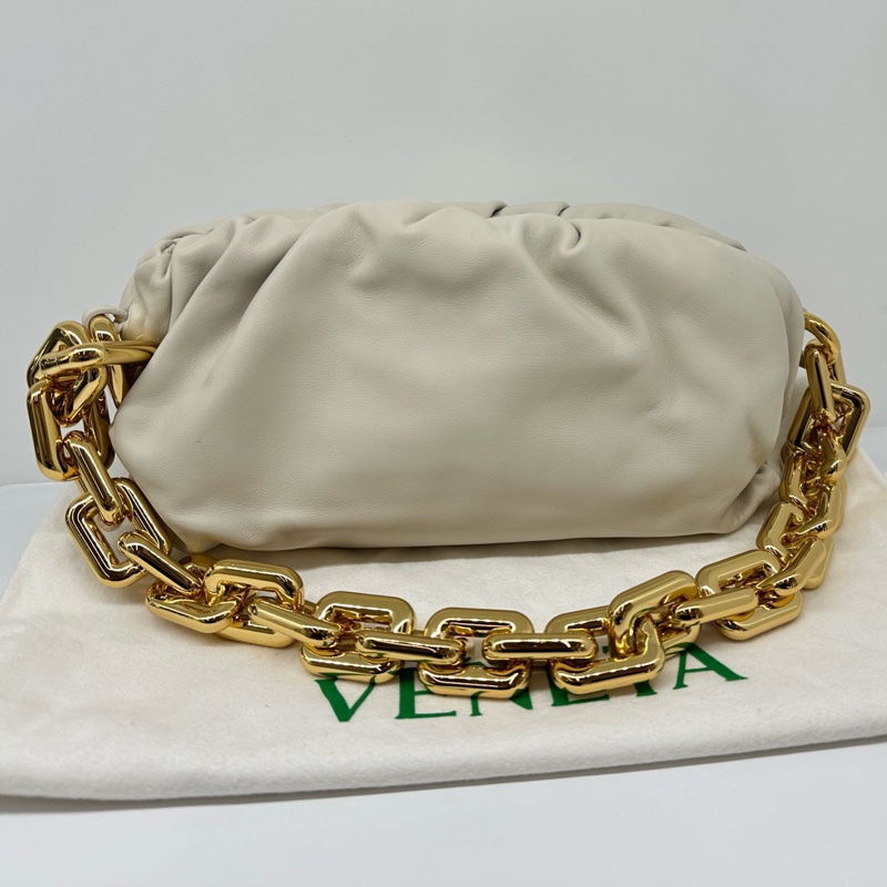 BV葆蝶家/Bottega Veneta 白色 大金鍊條 雲朵包 單肩腋下包-0