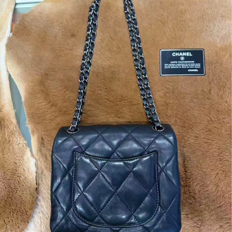 Chanel 泡芙肩背包 中古包-1