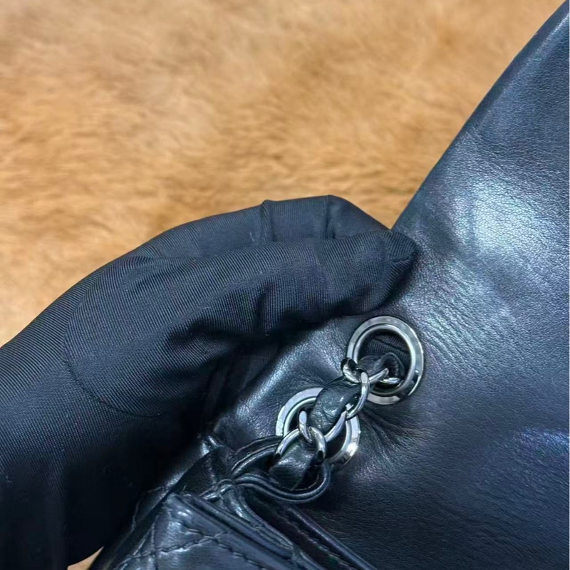 Chanel 泡芙肩背包 中古包-12