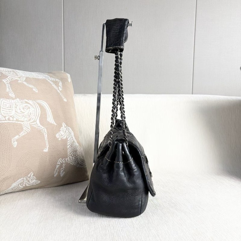 Chanel 黑銀外縫線大logo機場包 牛皮 30*19*12 98新配件塵袋-2
