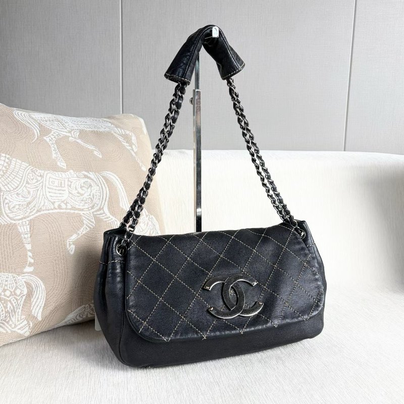 Chanel 黑銀外縫線大logo機場包 牛皮 30*19*12 98新配件塵袋-3