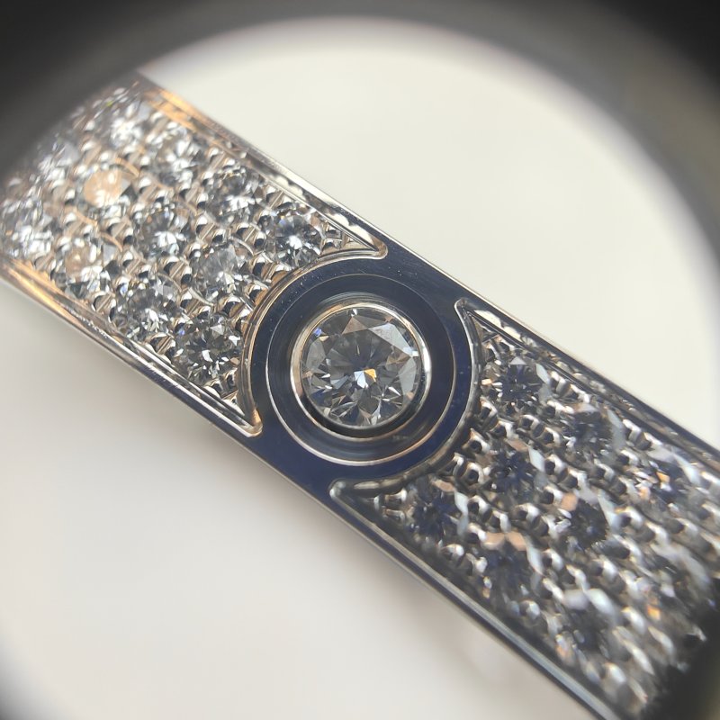 【新款🏵到貨】 Cartier 卡地亞 Love 18K白金 (新款)寬版全鑽石手環 Size 16 Bracelet-4