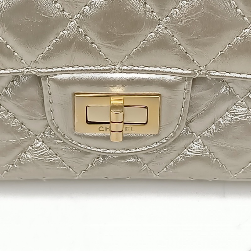 CHANEL 2.55口蓋包迷你20金色牛皮30開金扣肩背包-4