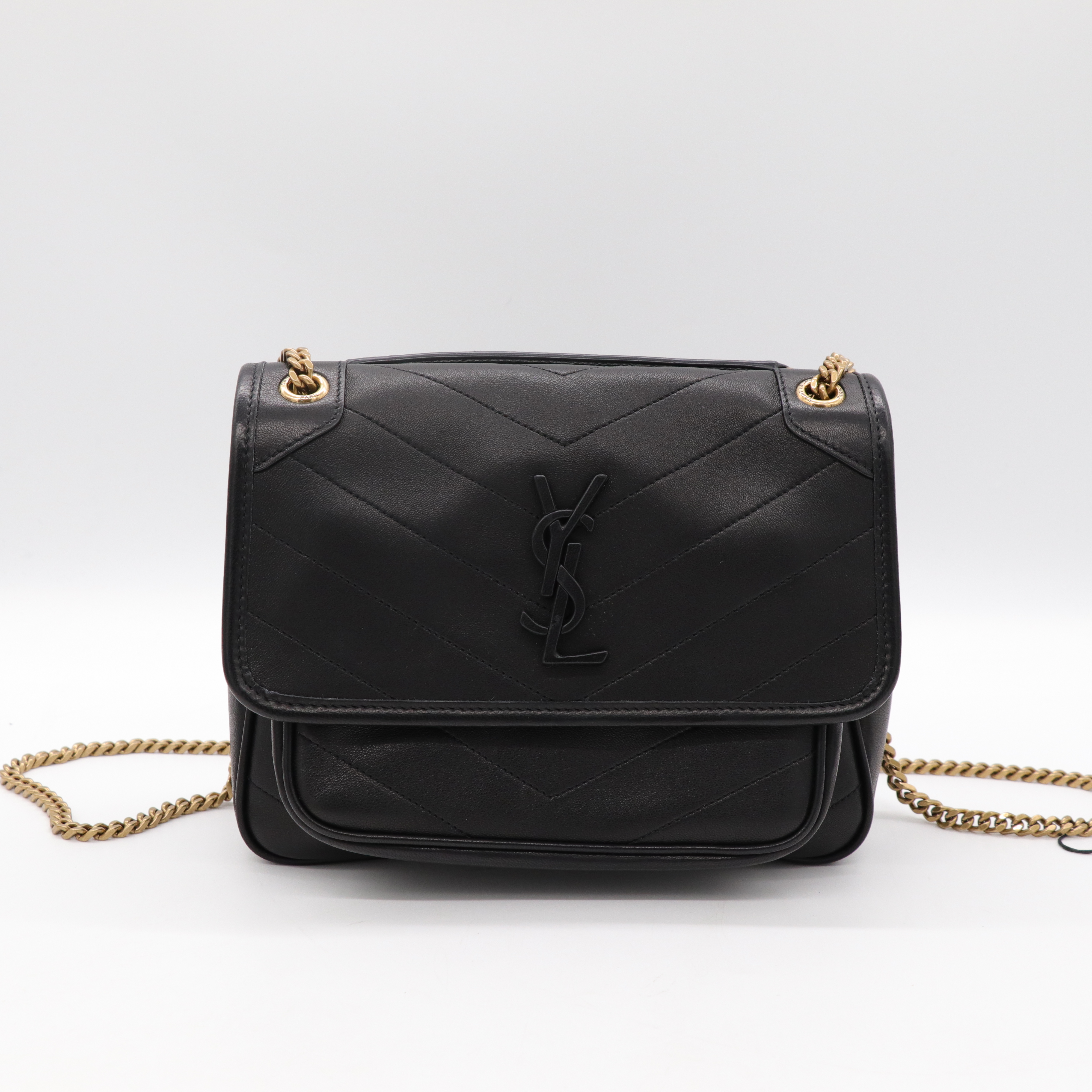 Saint Laurent YSL 聖羅蘭 NIKI 黑色 V紋 皮 郵差包 肩背包 斜背包 兩用包-1