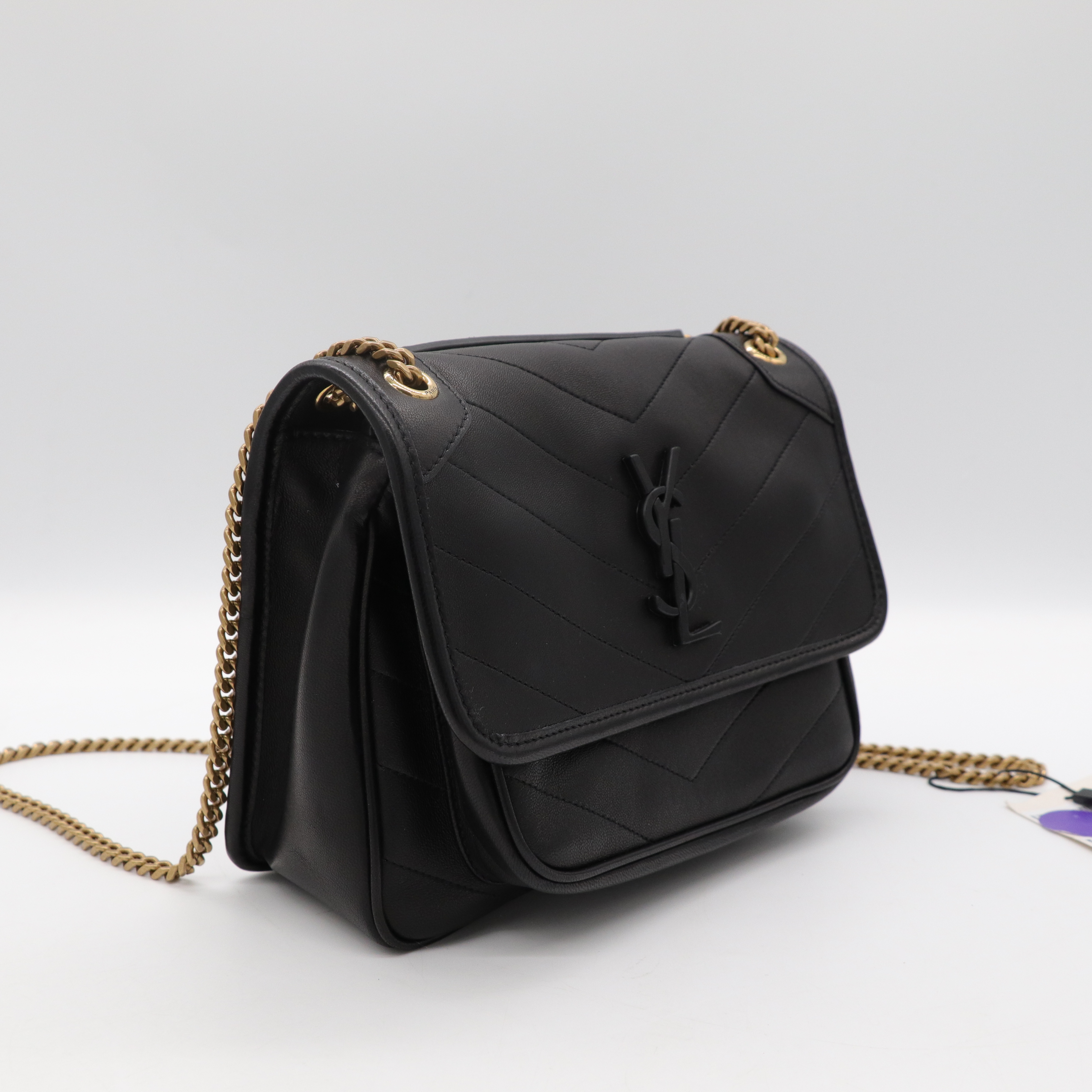 Saint Laurent YSL 聖羅蘭 NIKI 黑色 V紋 皮 郵差包 肩背包 斜背包 兩用包-2