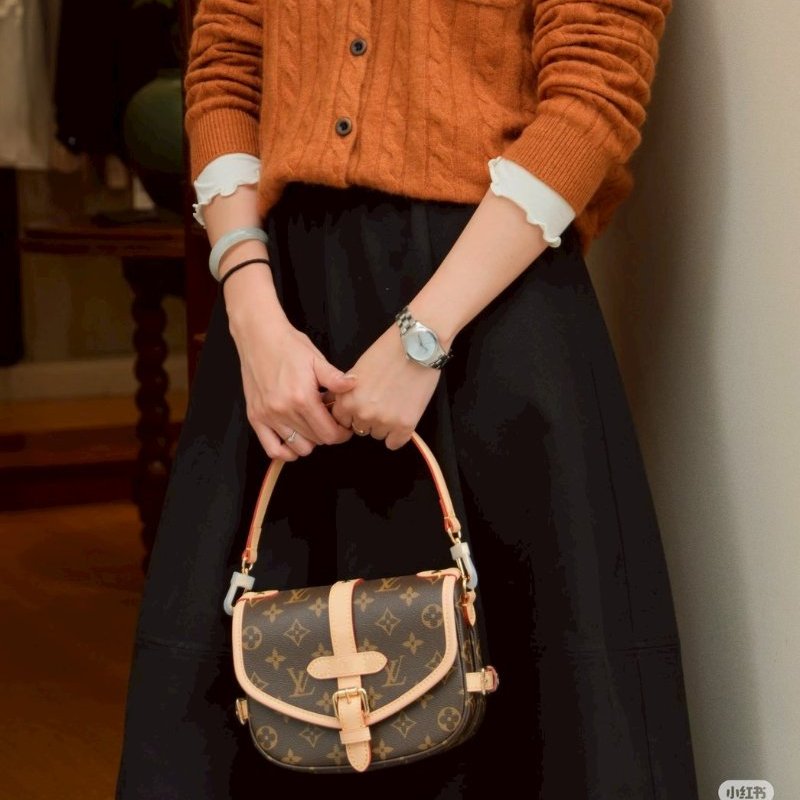 Louis Vuitton LV雙子星 Saumur BB-3