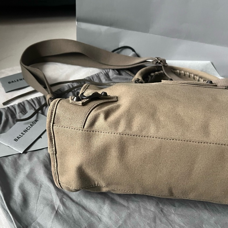 99新Balenciaga/巴黎世家新款卡其色帆布LeCity手提包單肩包斜挎包 ✅正品-5