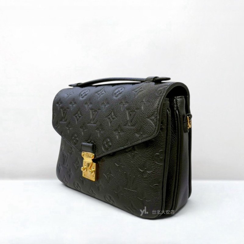 A13233-LV Pochette Metis 黑色牛皮壓紋郵差包M41487-2
